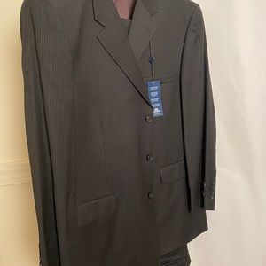 NEW WITH TAG Men’s SUIT